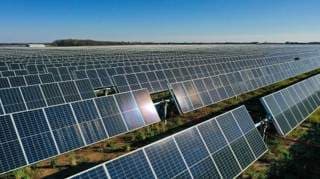 AUTBUS como solución para el ahorro de cableado y aumento de fiabilidad en plantas solares fotovoltaicas Cover