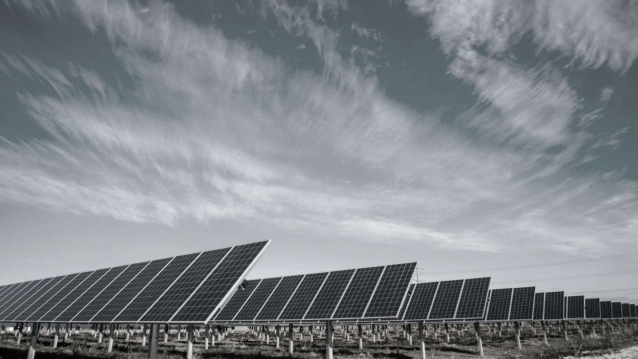 Soluciones Robustel para Energía y Servicios Públicos Cover